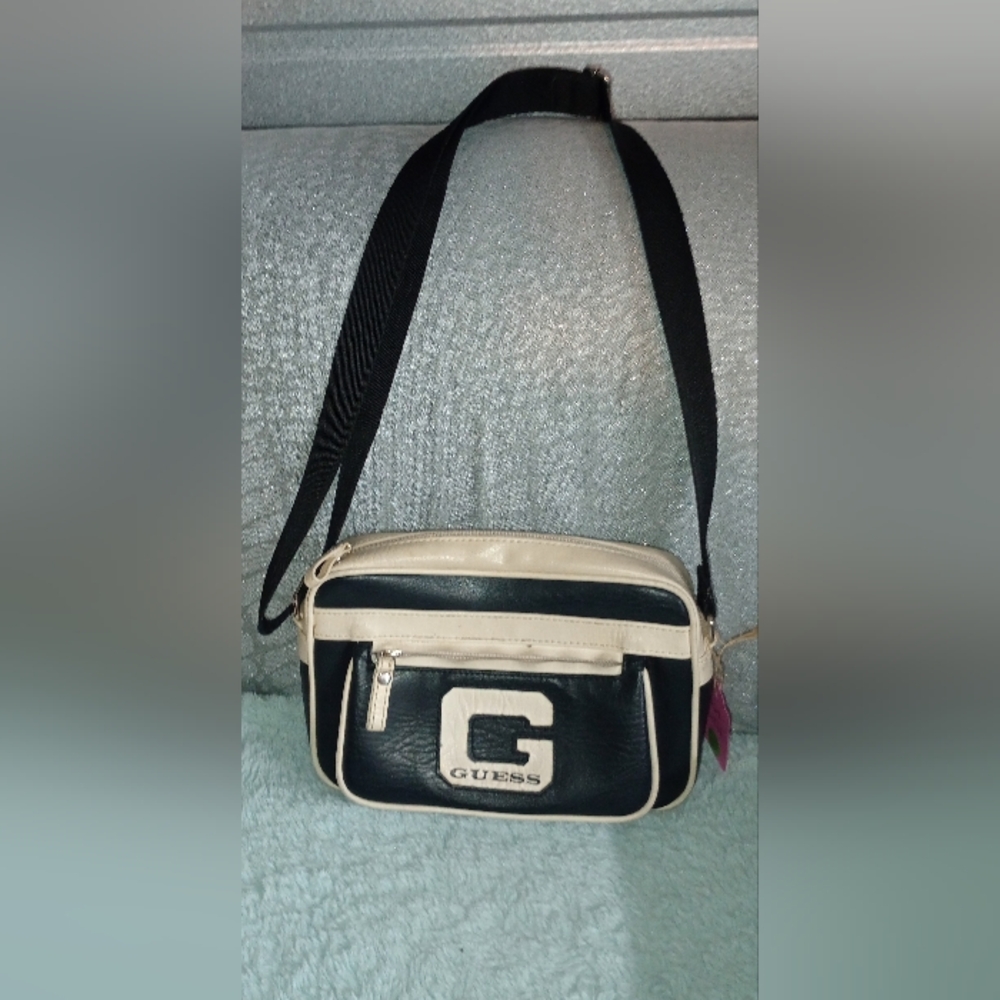 Vintage Guess Black and Cream Crossbody Bag